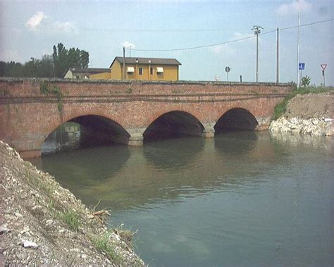 Spino D Adda Brothel