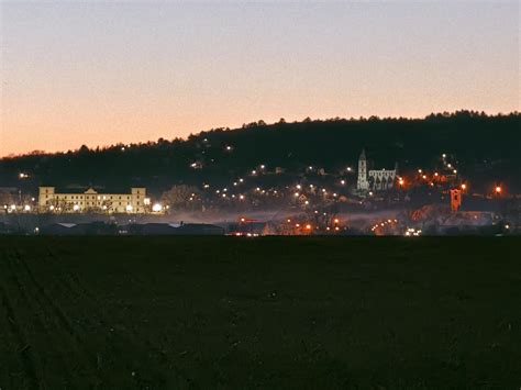 Zsambek Burdel