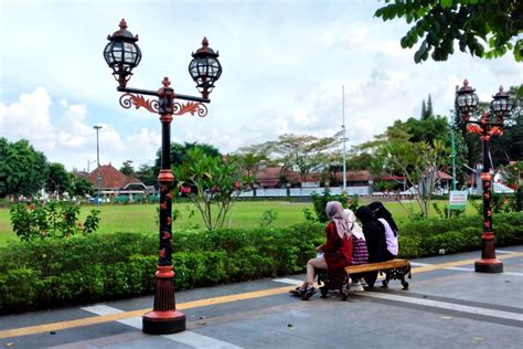 Purwokerto Prostituta