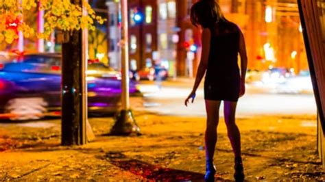 Au Prostitute