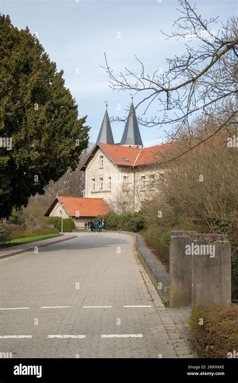 Koenigslutter Am Elm Prostitute
