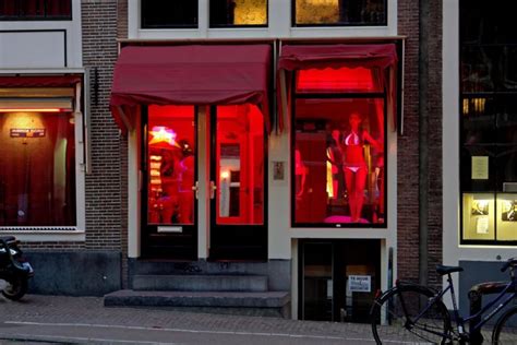Luce Prostitute