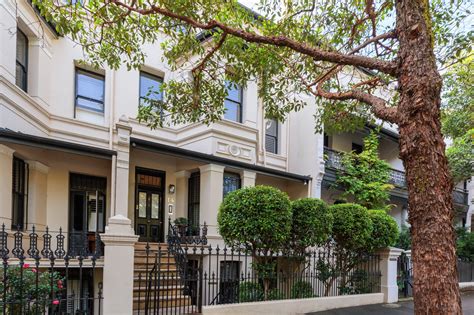 Potts Point Prostitute