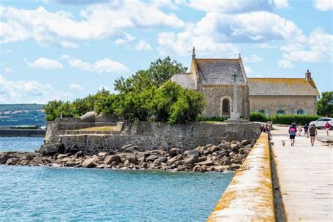 Saint Vaast Prostitute