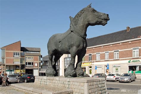 Sint Kwintens Lennik Prostitute