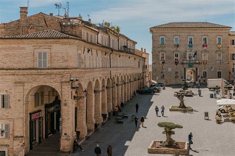 Fermo Whore