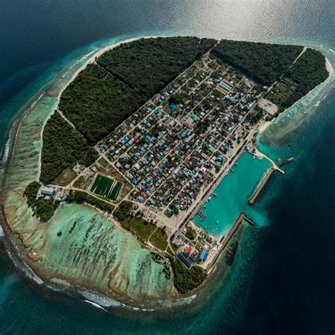 Manadhoo Whore